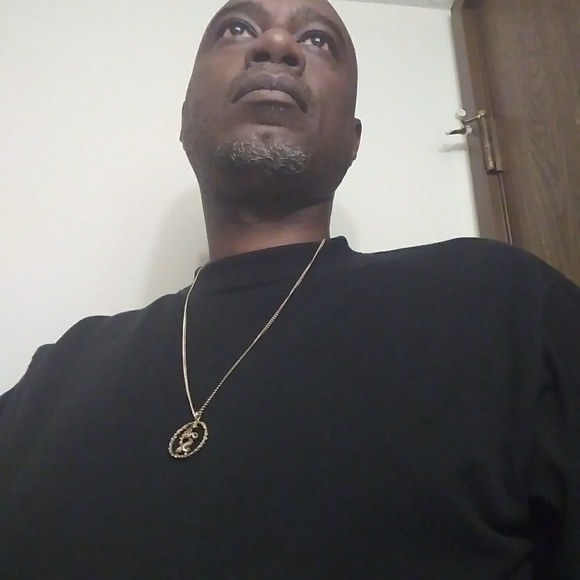 Meet your Posher, Zach - Picture 4 of 4